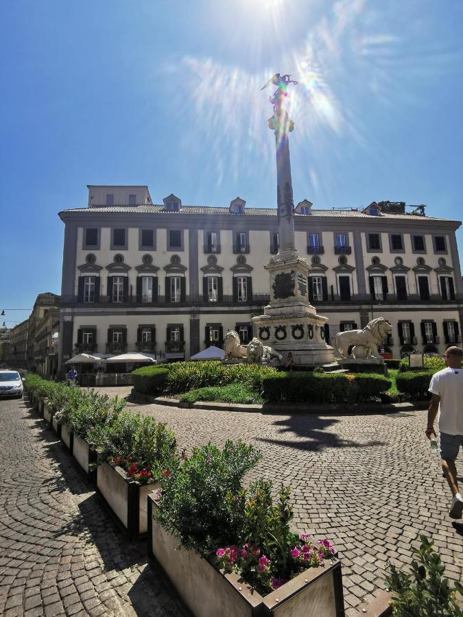 Appartamento Centro Chiaia *